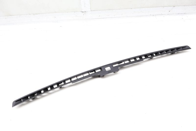 Upper Dash Defrost Vent Trim 95B858365A — Used (SKU 730093)