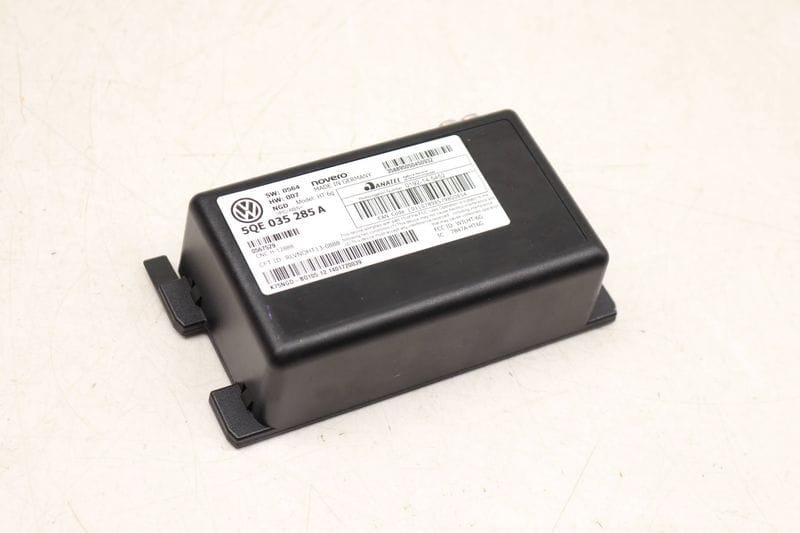 Online Services / Phone Control Module 5QE035285A — Used (SKU 524431)