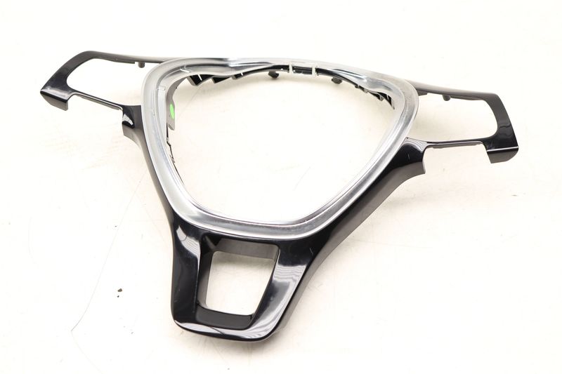 Steering Wheel Trim / Cover 5GM419685B — Used (SKU 519367)
