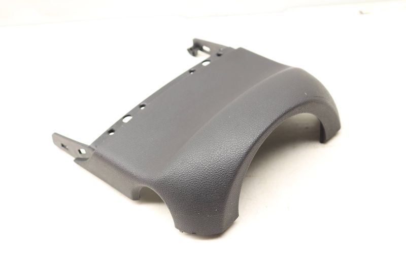 Upper Steering Column Trim / Cover 5G0858560A — Used (SKU 519368)