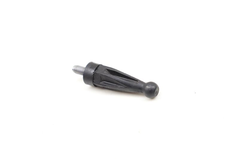Engine Cover Ball Pin WHT005404 — Used (SKU 618667)