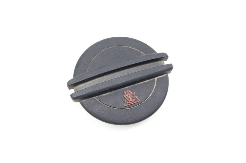 Coolant Reservoir / Tank / Bottle Cap 3C0121321 — Used (SKU 699170)