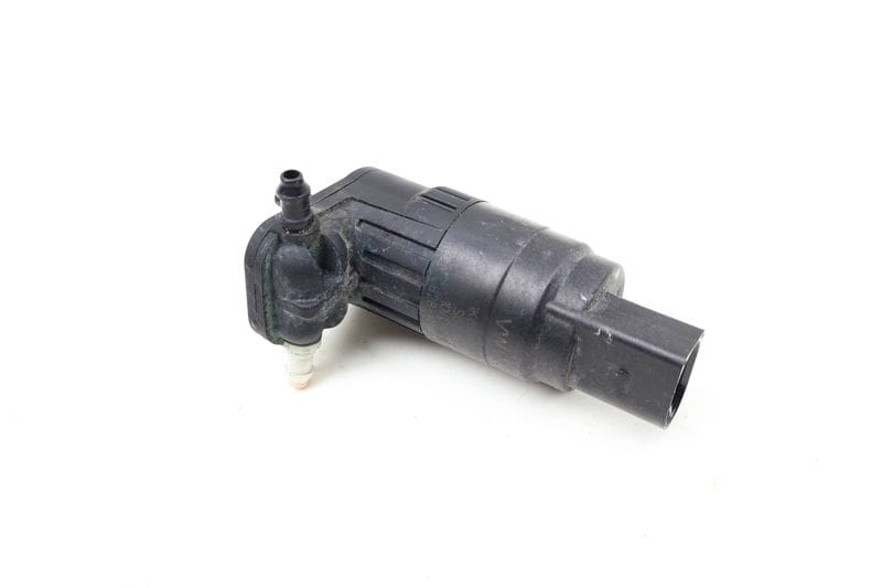 Windshield Washer Pump 1K6955651 — Used (SKU 699172)