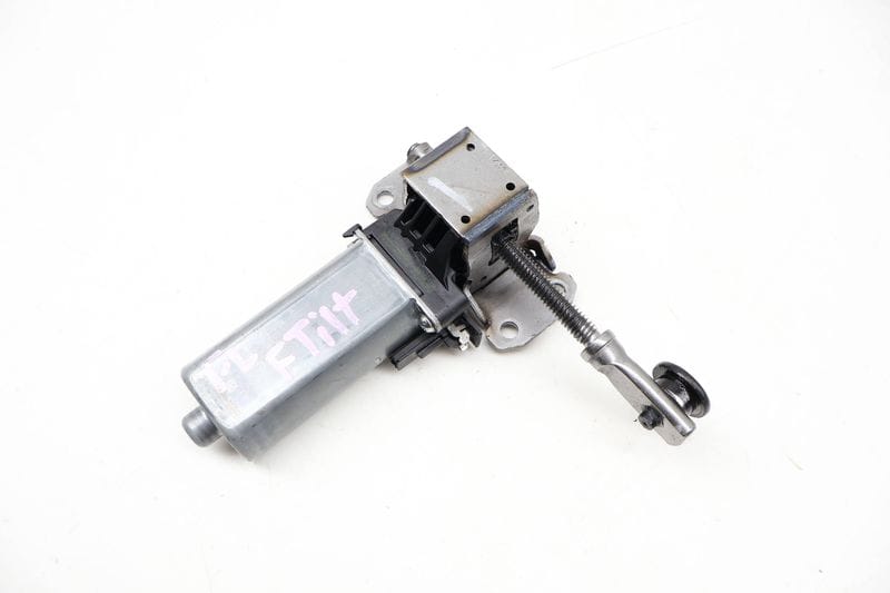 Front Tilt Seat Motor w/ Transmission 8K0959761 — Used (SKU 714296)