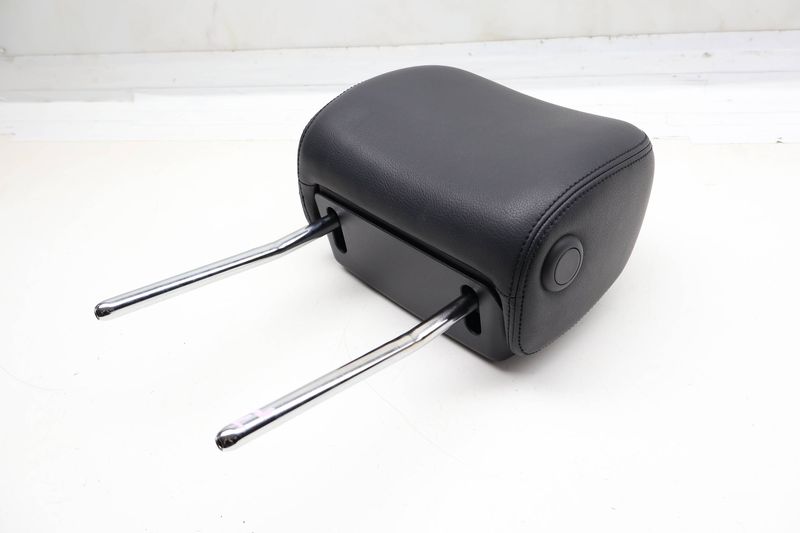 Headrest / Head Rest 7P6881903R — Used (SKU 714196)