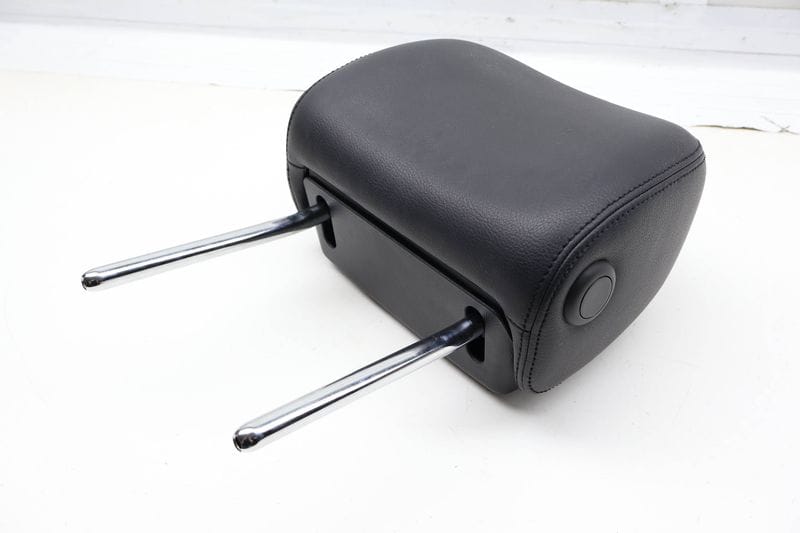Headrest / Head Rest 7P6881903R — Used (SKU 714197)