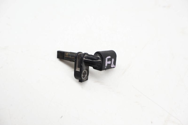 ABS / Wheel Speed Sensor WHT005651 — Used (SKU 714111)
