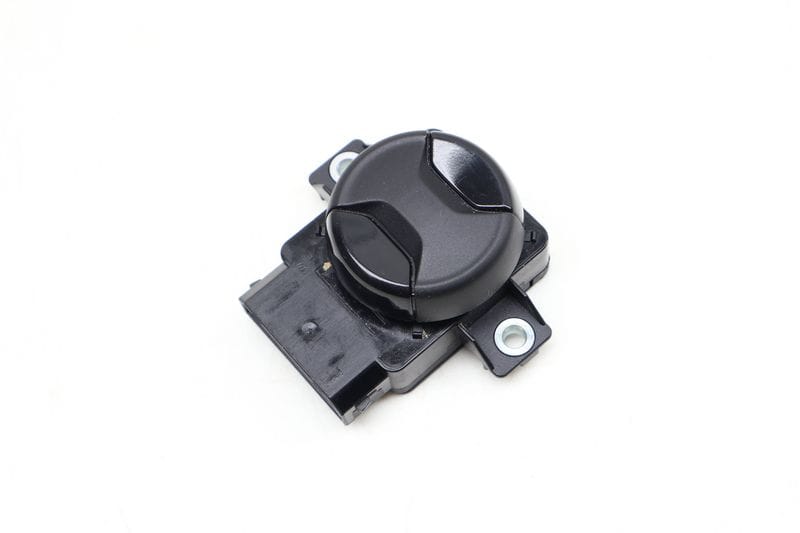 Seat Lumbar Switch 7P6959777 — Used (SKU 625949)