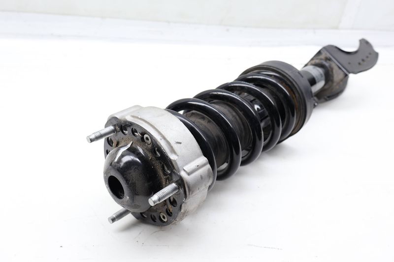 Strut / Spring Assembly 7P6413032AQ — Used (SKU 714486)