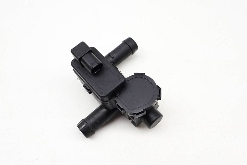 Heater Valve 7PP819810A — Used (SKU 714077)