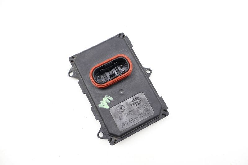 HID / Xenon Headlight Power Module 8U0941329 — Used (SKU 713990)