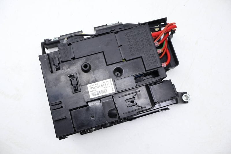 Main Fuse Box 7P0937548F — Used (SKU 714033)