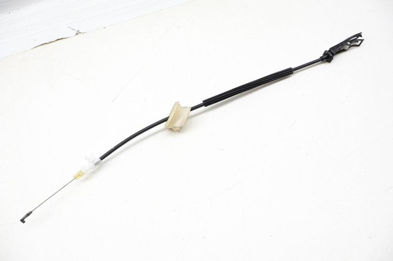 Interior Door Handle Release / Bowden Cable 7P6839085B — Used (SKU 714225)