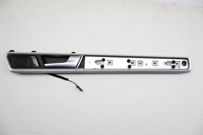 Door Panel Trim / Interior Door Handle 7P6839114 — Used (SKU 714125)