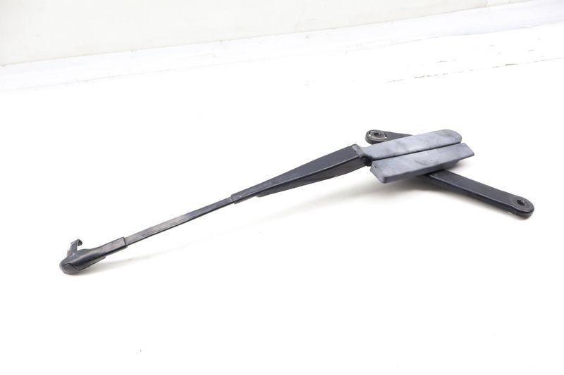 Windshield Wiper Arm 7P0955410B — Used (SKU 714450)