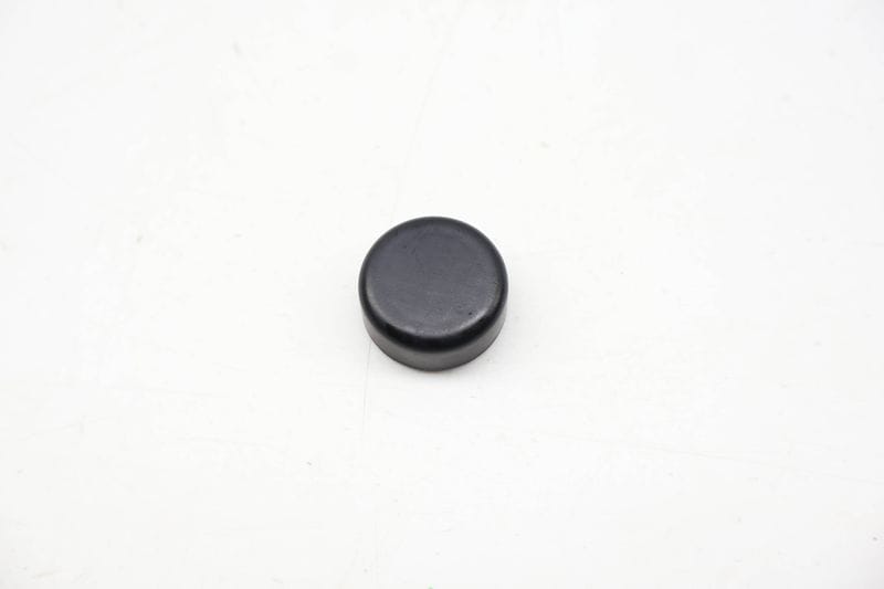 Windshield Wiper Nut Cap / Cover 7L0955737 — Used (SKU 714102)