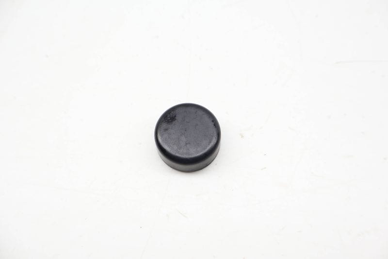 Windshield Wiper Nut Cap / Cover 7L0955737 — Used (SKU 714103)