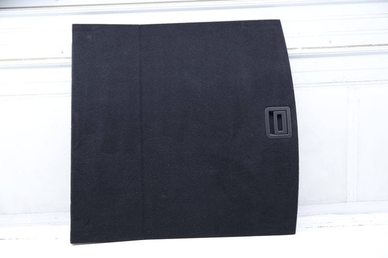 Trunk Mat / Spare Tire Cover 7P6863546B — Used (SKU 713796)