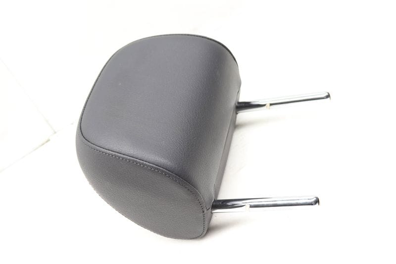 Headrest / Head Rest (OUTER) 8V5885901 — Used (SKU 469770)