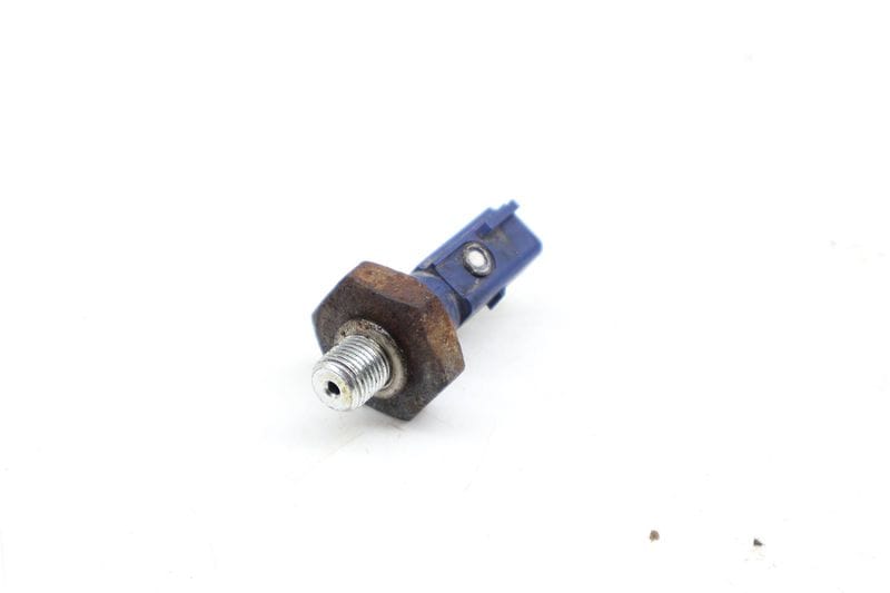 Engine Oil Pressure Switch / Sensor 06K919081 — Used (SKU 679827)