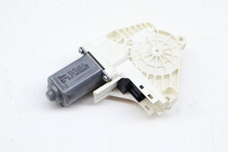 Power Window Motor 8T0959801B — Used (SKU 679685)