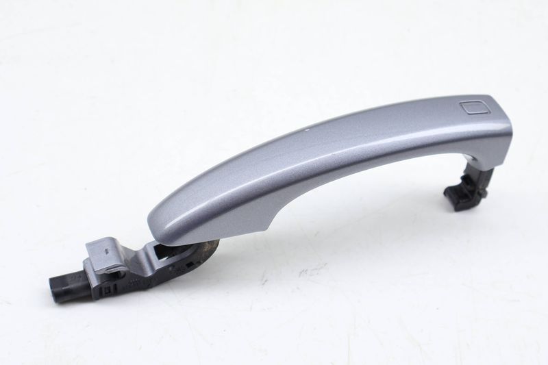 Exterior Door Handle 8T0837205A — Used (SKU 679649)