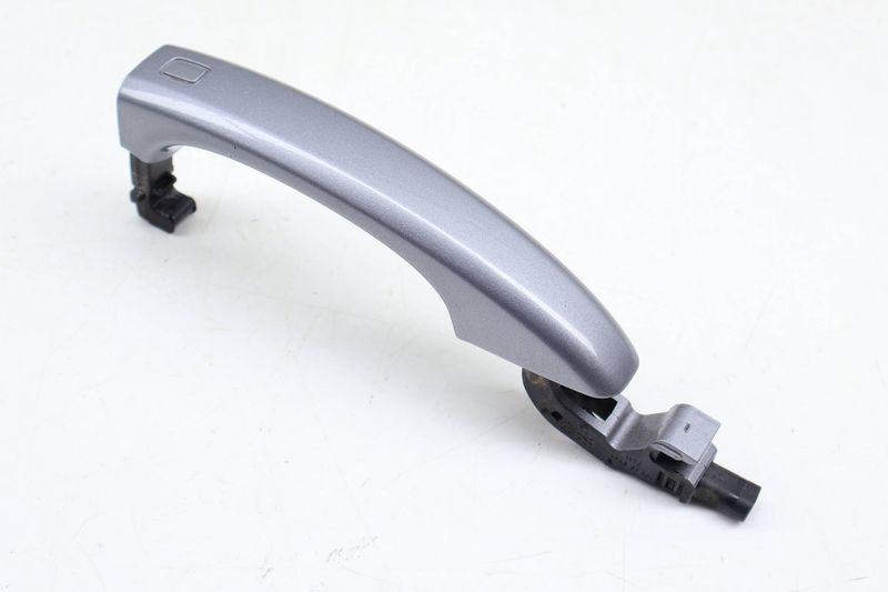Exterior Door Handle 8T0837205A — Used (SKU 679650)
