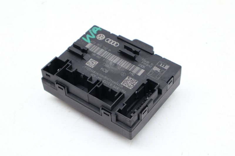 Door Control Module / Computer 8T0959792P — Used (SKU 679772)