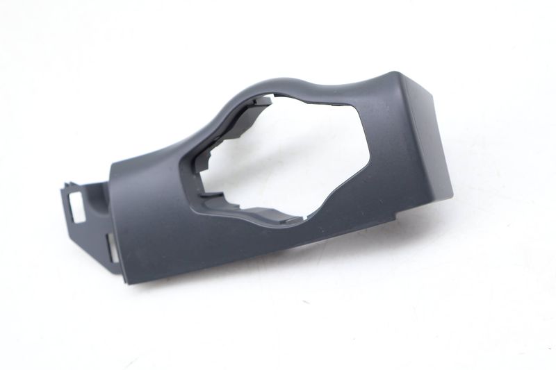 Headlight Switch Dash Trim / Bezel 8T1858341B — Used (SKU 679671)