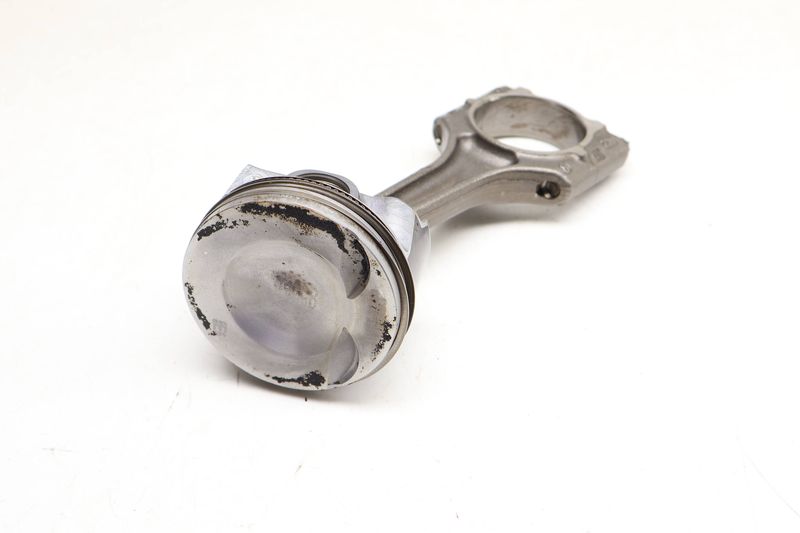 Piston w/ Connecting Rod 06H107065DN — Used (SKU 679854)