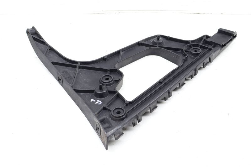 Bumper Guide / Bracket 8T0807453 — Used (SKU 679900)