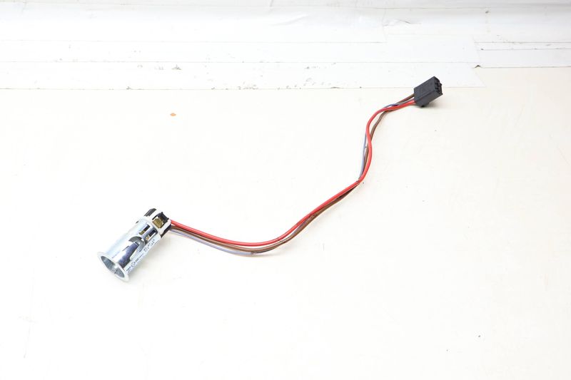 12V Power Outlet 4G0919309 — Used (SKU 696064)