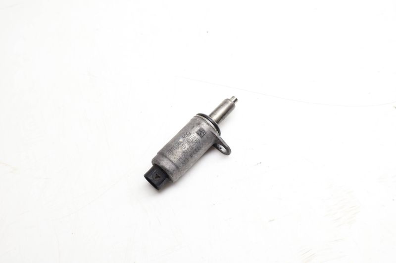 Cam Valve / Camshaft Adjustment Solenoid 06E103697M — Used (SKU 696282)