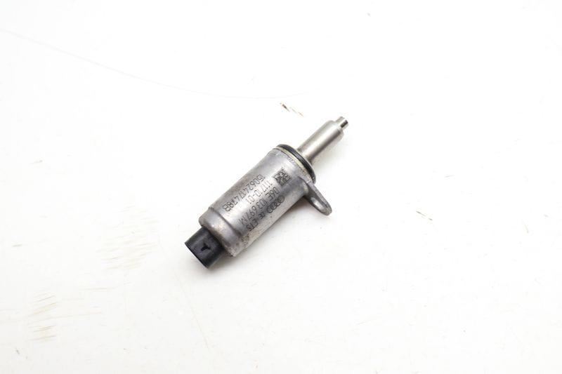 Cam Valve / Camshaft Adjustment Solenoid 06E103697M — Used (SKU 696285)