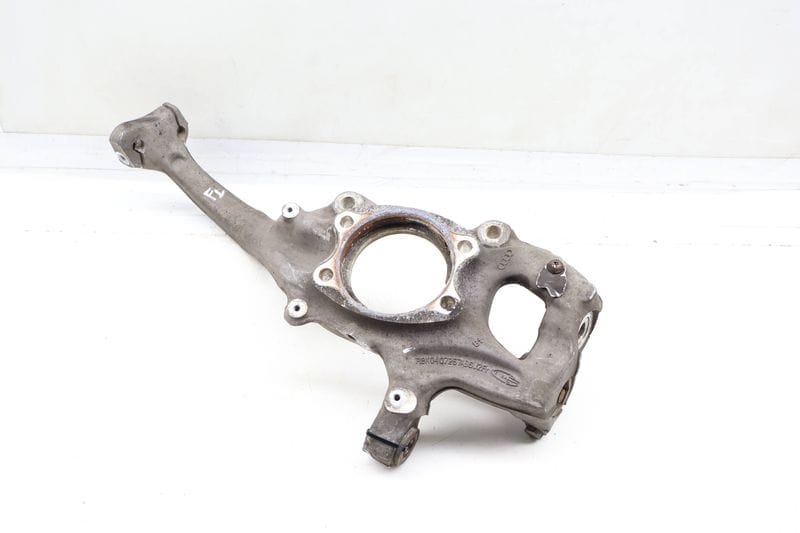 Spindle Knuckle / Wheel Bearing Housing 4G0407241C — Used (SKU 696164)