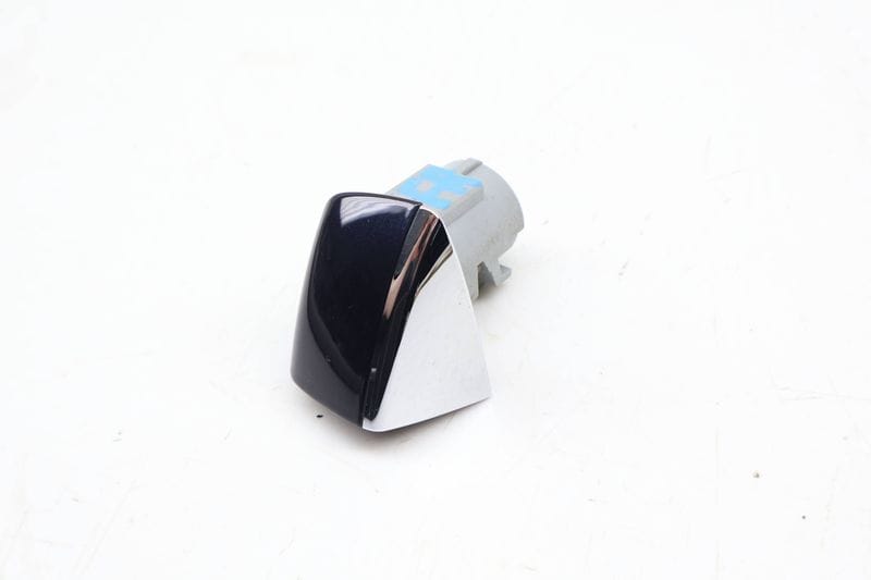 Exterior Door Handle Cylinder Housing w/ Cap 4H0837880C — Used (SKU 696006)