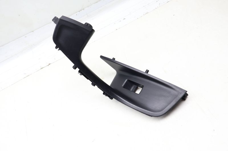 Door Handle Pull / Switch Trim 4G1867172 — Used (SKU 695940)