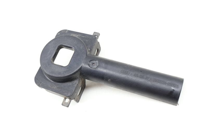 Lower Radiator / Core Support Mount Bracket 4G0805201 — Used (SKU 638084)