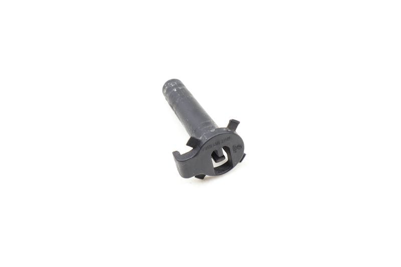 Radiator Mount Bolt / Pin WHT001506A — Used (SKU 638077)