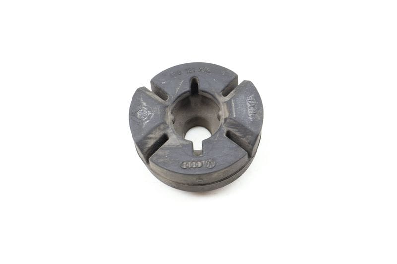 Radiator Rubber Mount / Isolator 4H0121276 — Used (SKU 638073)
