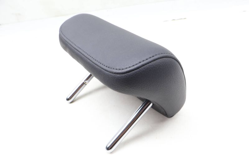 Center Headrest / Head Rest 4G0885975E — Used (SKU 637932)