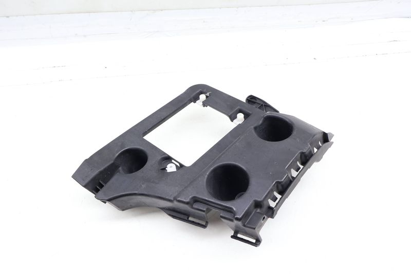 Bumper Mount / Guide Piece 4G5807393C — Used (SKU 696095)