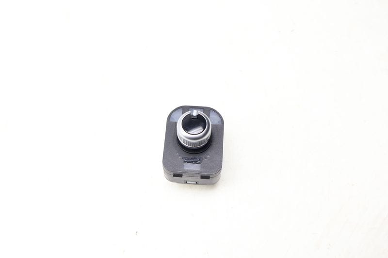 Side View Mirror Switch 4H0959565 — Used (SKU 696059)