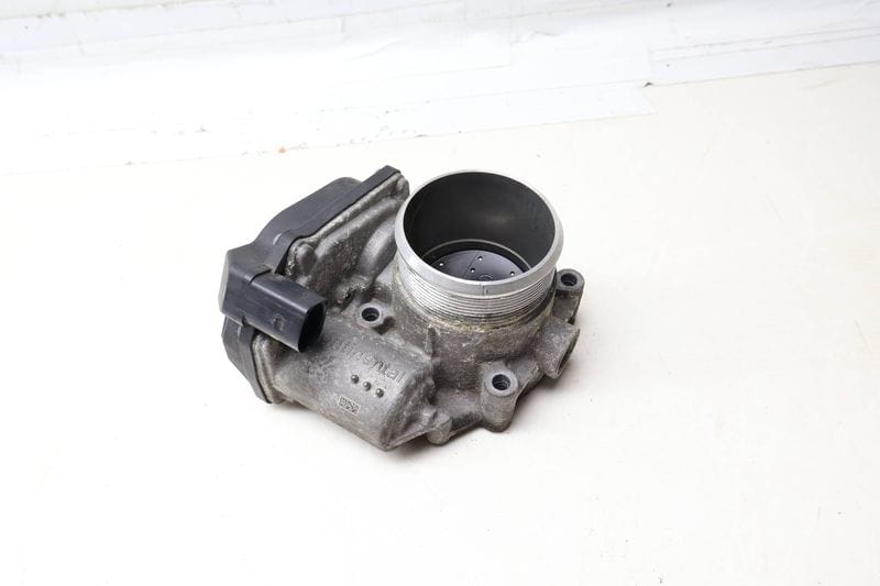 Throttle Body 06F133062T — Used (SKU 696177)
