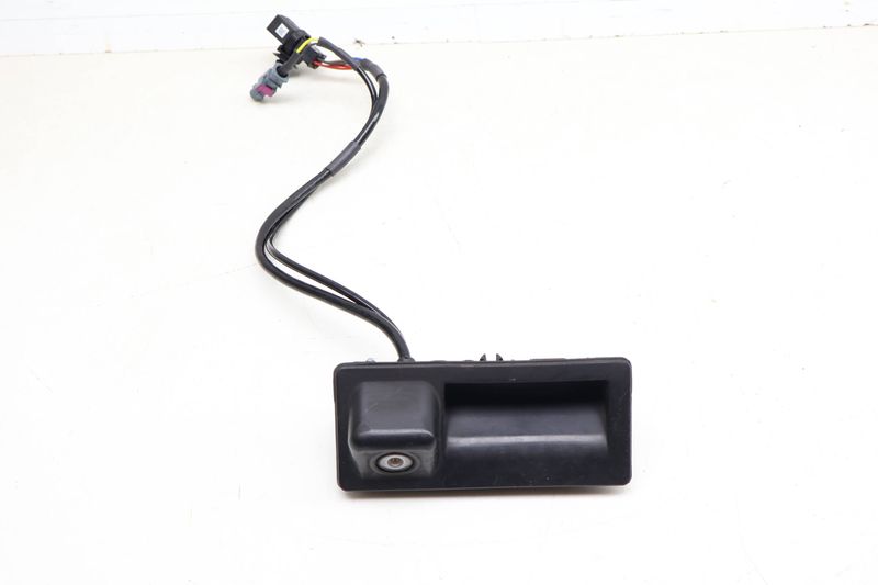 Trunk Release Handle w/ Backup Camera 4G0827566 — Used (SKU 696066)