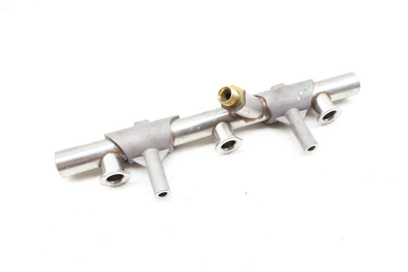 Fuel Rail / Pipe 06E130090AJ — Used (SKU 661781)