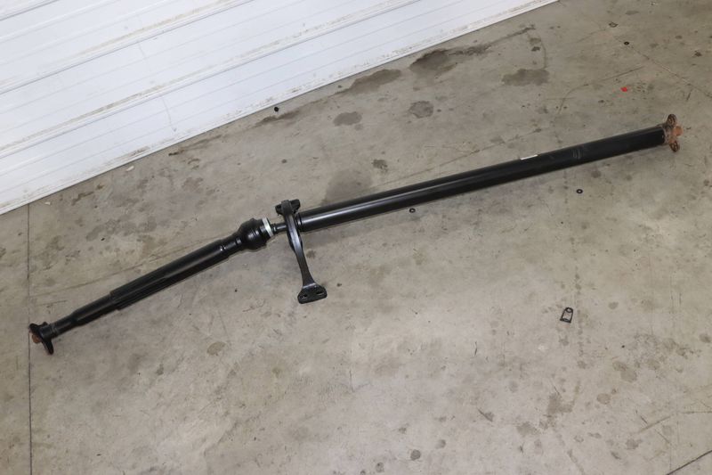 Driveshaft / Propeller Shaft 5N0521101N — Used (SKU 439888)