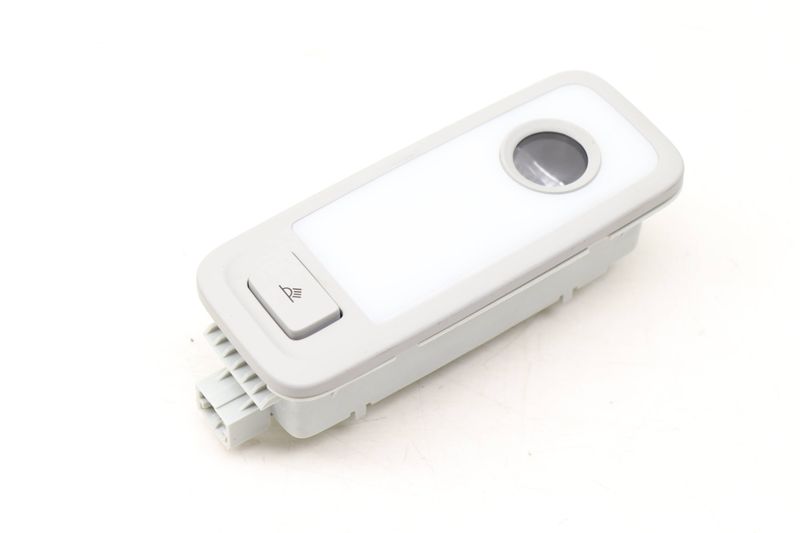 Dome Reading Light 8R0947291 — Used (SKU 478461)