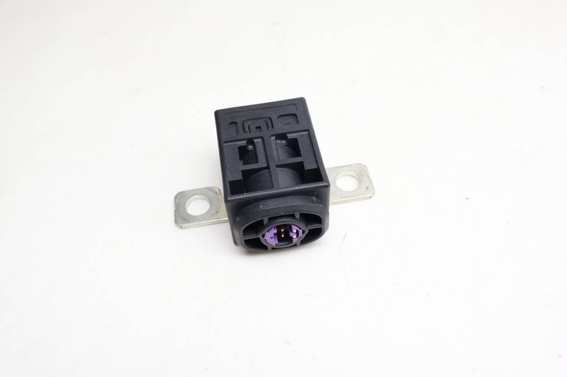 Battery Overload Protection Switch / Fuse 4F0915519 — Used (SKU 695463)