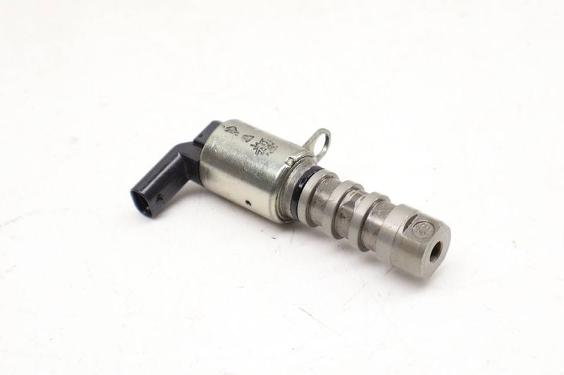 Cam / Camshaft Oil Control Valve (N205) 06E109257T — Used (SKU 695269)